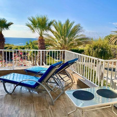 Coral Bay Modern Renovated Apartment By The Sea Paphos Exteriör bild